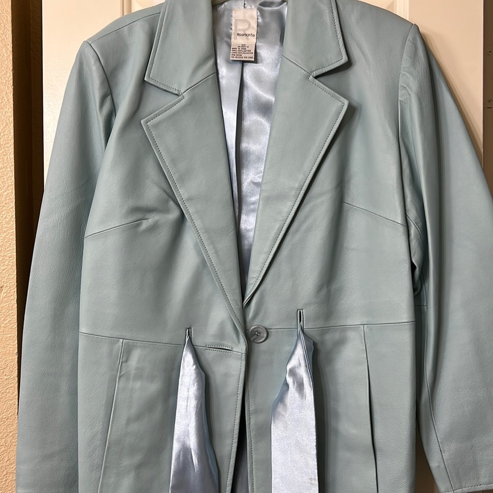 Women’s 14w light blue lined leather jacket coat
